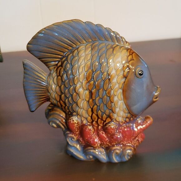 Lot of 4 Colorful Tropical Fish Figurines - Picture 6 of 13